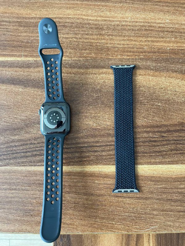 Apple Watch Series 6 45mm со сменными ремешками и зарядкой 2