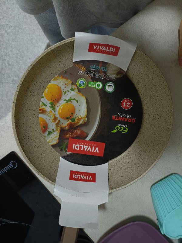 Сковороды 24 см и 28 см новые