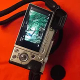 Sony a6000, объектив, аккумулятор, кабель для зарядки 5