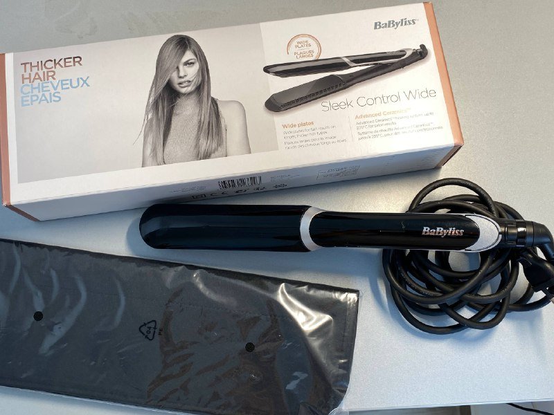 Лампа настольная Xiaomi, Плойка Babyliss, Клавиатура Razer, Беспроводная зарядка Baseus, Мышь Logitech 3