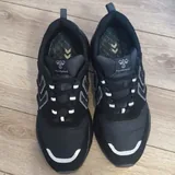 Мужские кроссовки Hummel 1