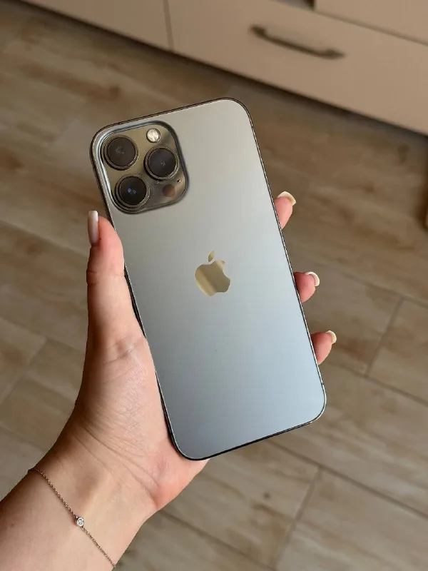 iPhone 13 Pro Max 128 GB 1