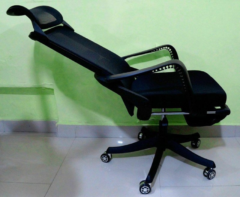 Стол, кресло