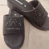 Женские шлепанцы 1