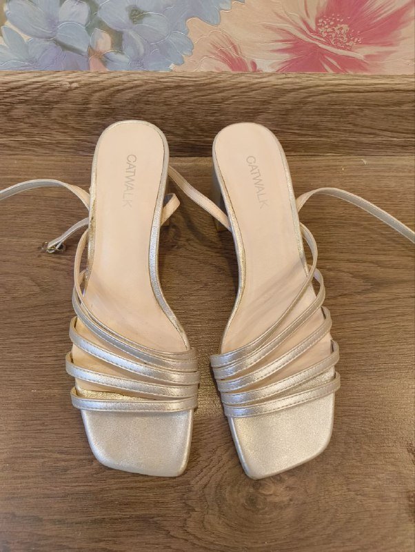 Босоножки 39 размер