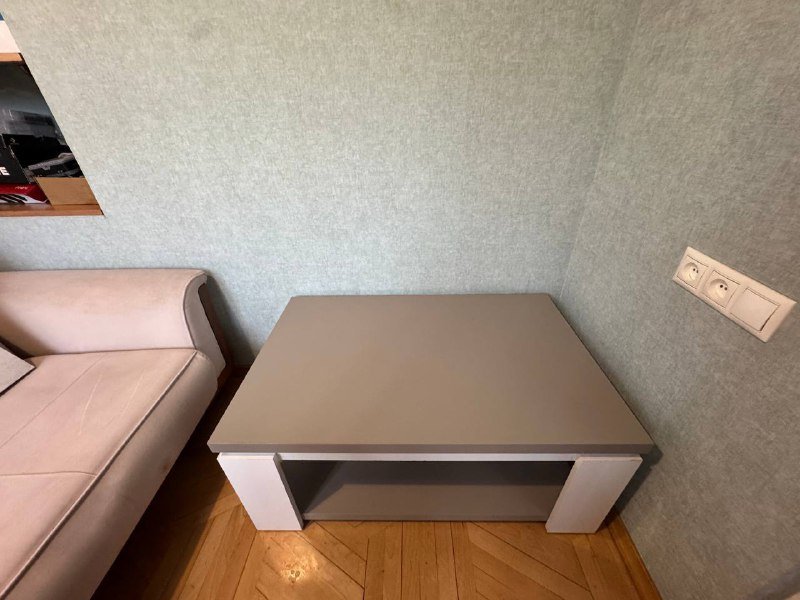 Журнальный стол, Диван, Елка 2