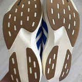 Беговые кроссовки adidas EVO SL 4