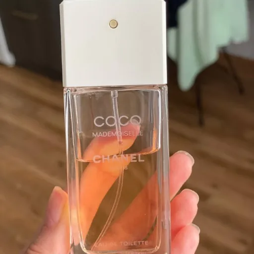 Ароматы Chanel, Cartier, The Body Shop