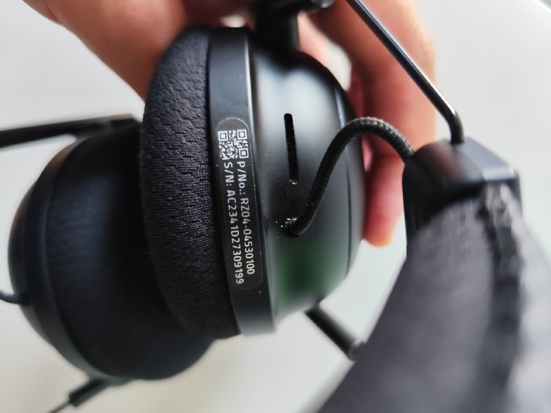 Игровые наушники Razer BlackShark V2 Pro Wireless 3