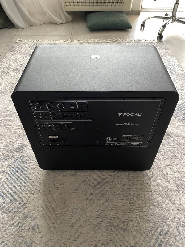 Студийный сабвуфер focal sub one 1