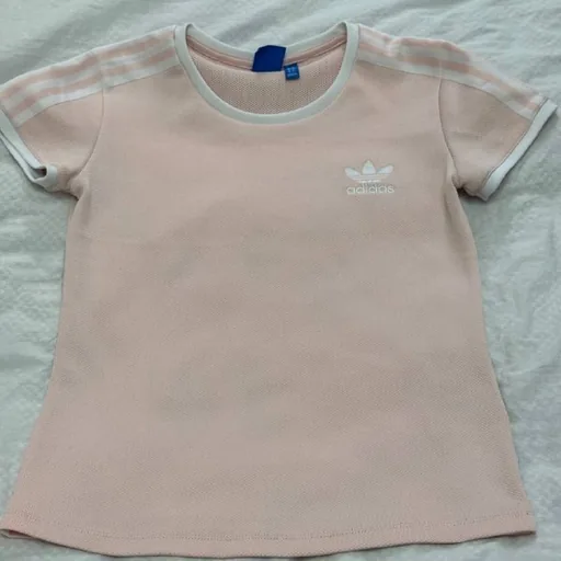Женская футболка Adidas