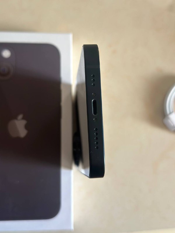 iPhone 13 в идеальном состоянии 3