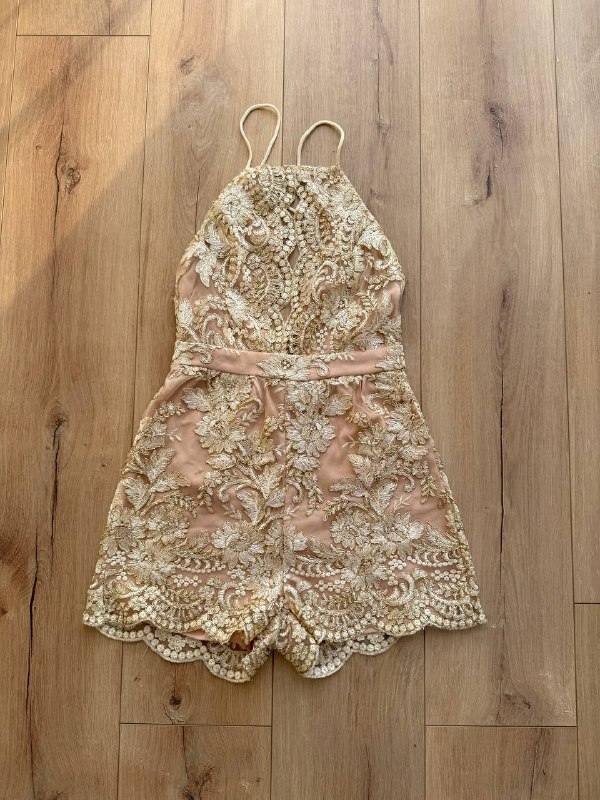 Сумка, Ремень, Комбинезон, Платье белое, Платье Zara, Платье Nike, Футболка Stradivarius, Шорты Pink, Боди черный 4