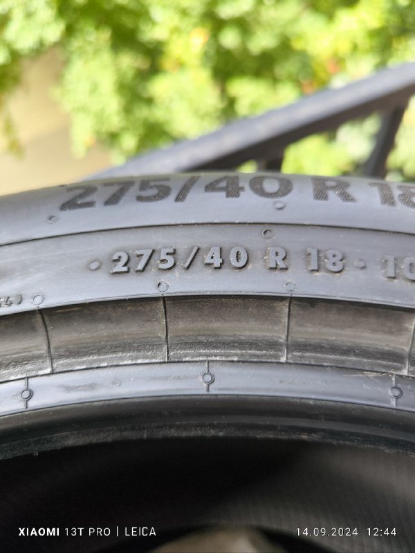 Зимний комплект разношироких шин Continental 245/45/18 и 275/40/18 3