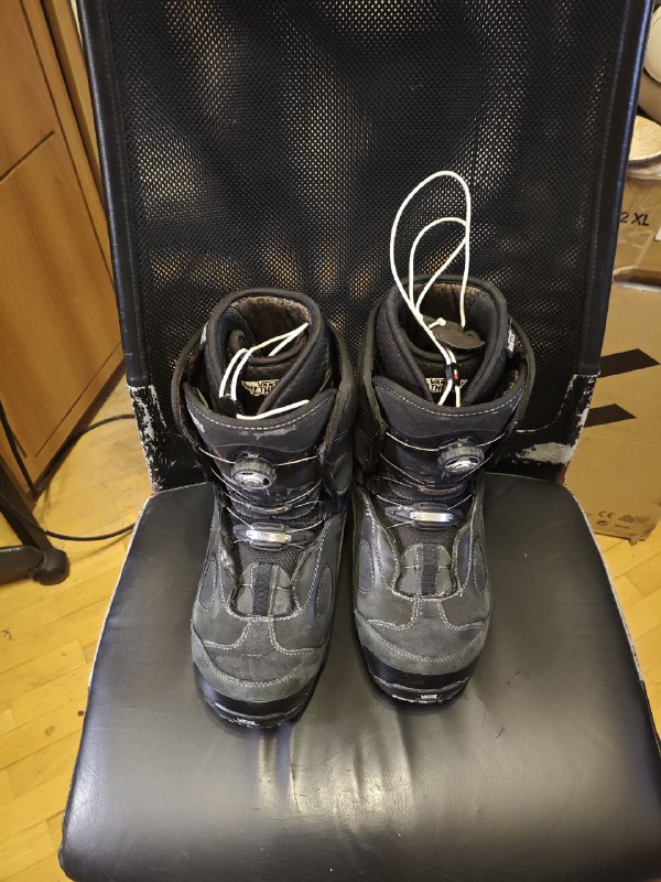 Сноуборд Burton Cruzer, крепления Flow, ботинки Vans, защита и чехлы 2