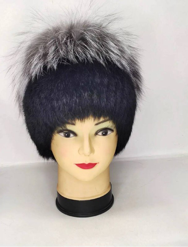 Теплая шапка из меха чернобурки