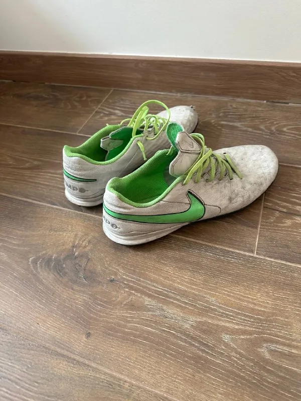 Nike Tempo сороконожки 1