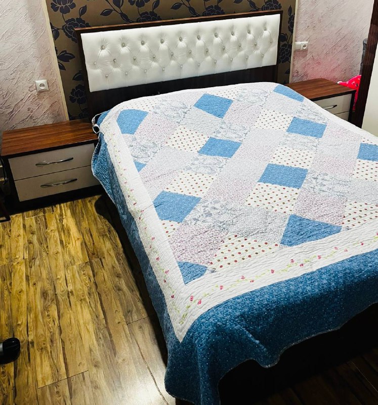 Спальный гарнитур в отличном состоянии 3