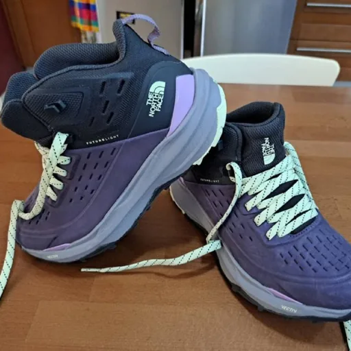 The North Face-ის კედები, ზომა 38