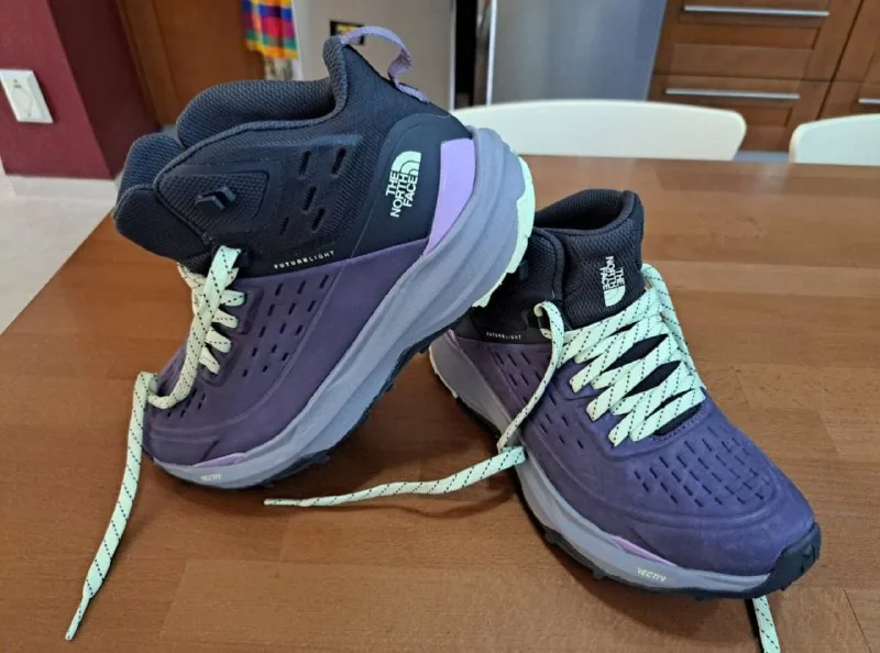 The North Face кроссовки, размер 38
