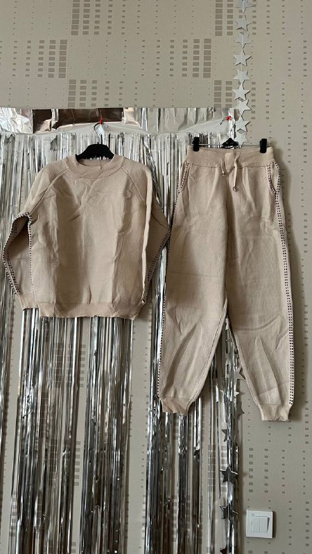 Блузка, платье, свитер, костюм, пуховик, пальто 6