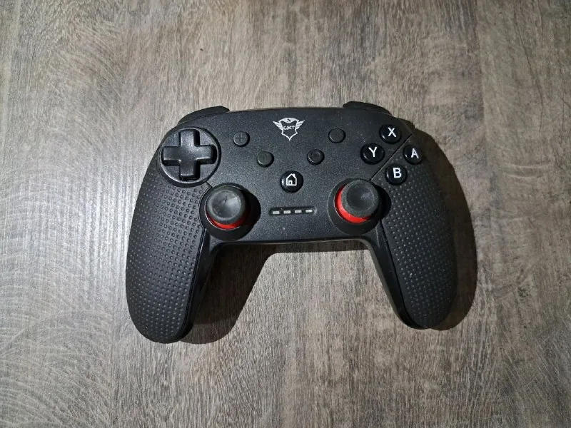 Bluetooth геймпад Trust GXT 1230 для Nintendo Switch 1