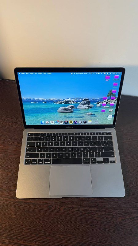 Macbook Air 13 M1 8/256 4