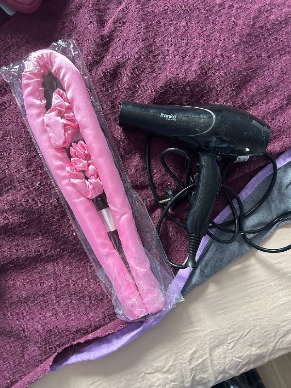 Фен и бигуди для укладки волос