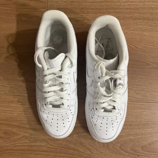 Nike Air Force 1 '07 white on white