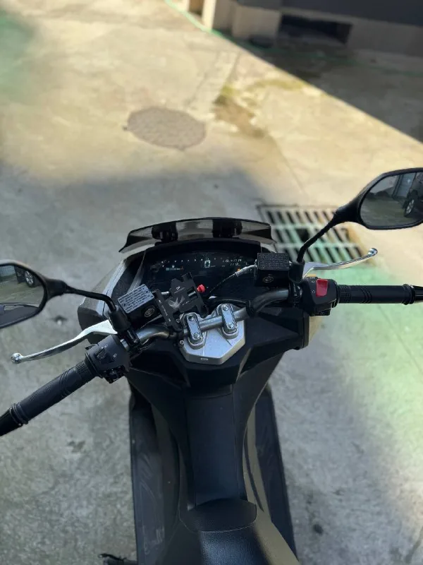 Sym JET X125 скутер 6