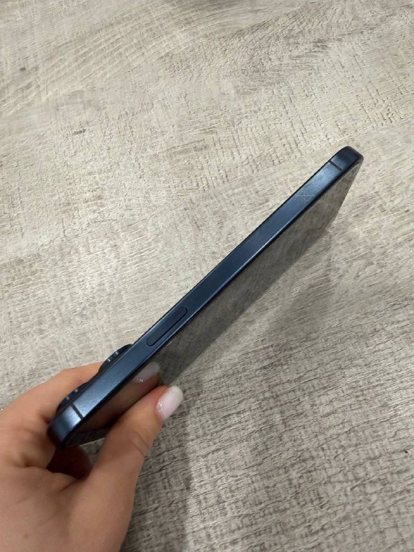 iPhone 15 Pro Max 512 GB 4