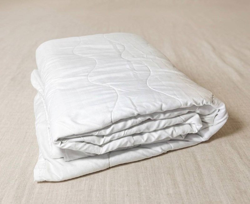 Легкое одеяло 150x200