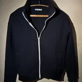 Zara, AirPods, Xbox Controller, подик 1