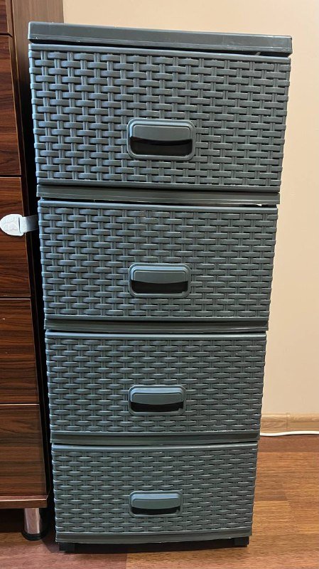 Тумбочка с ящиками