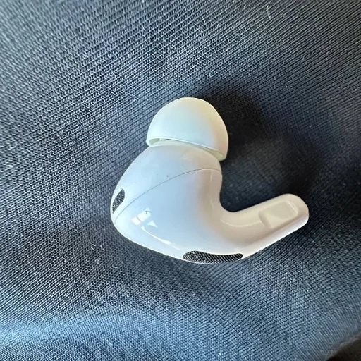 Правый наушник AirPods Pro 2