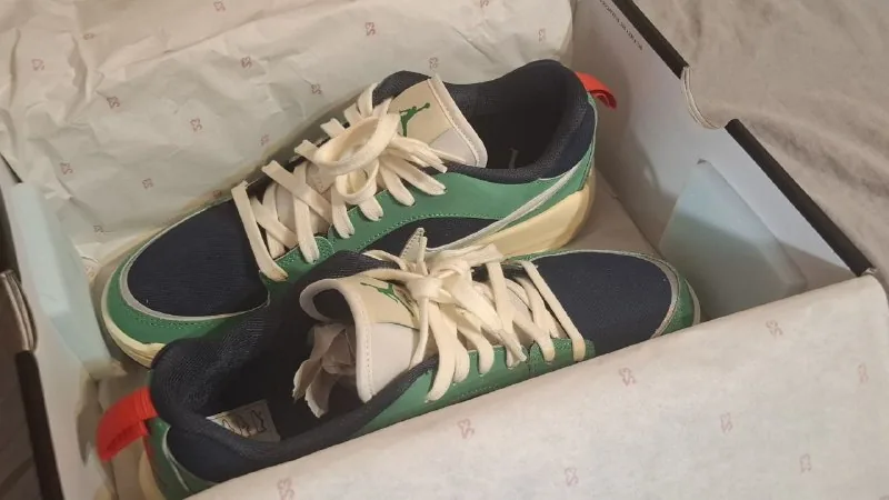 Кроссовки Jordan CMFT Era