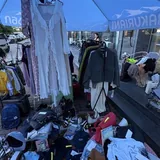 Гаражная распродажа одежды и обуви 3