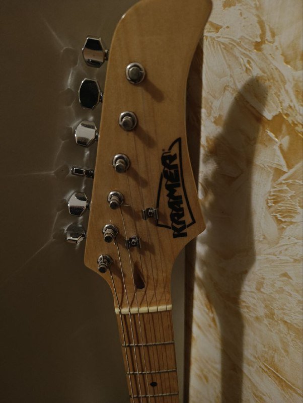 Электрогитара Kramer 2