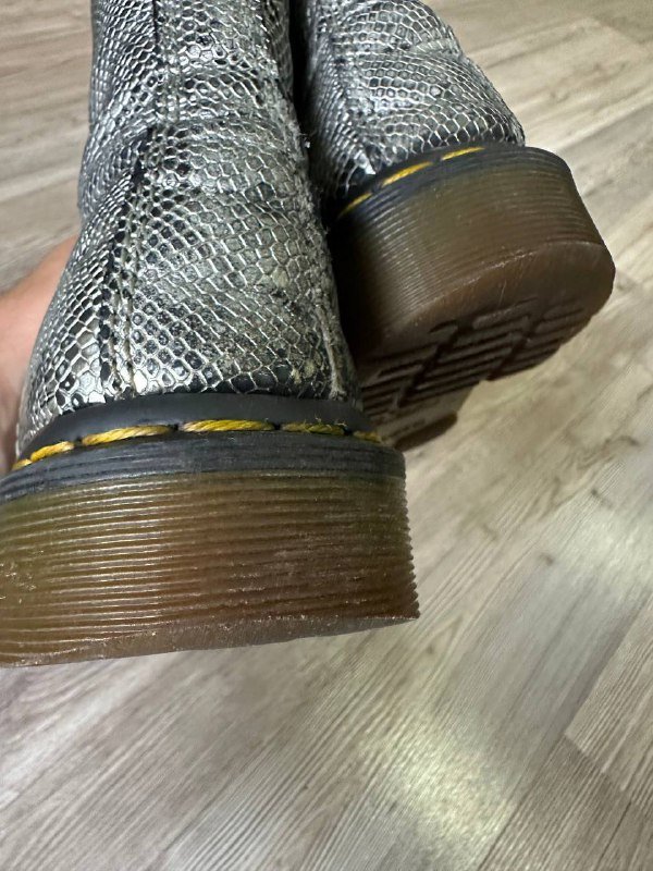 Ботинки Dr. Martens Pascal MET Vegan серебристые змеиные 36 2