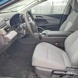 Toyota Camry LE AWD 2025 6