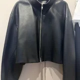 Крутка кожзам, джинсы, кожаный жакет, бермуды, лонгслив 1