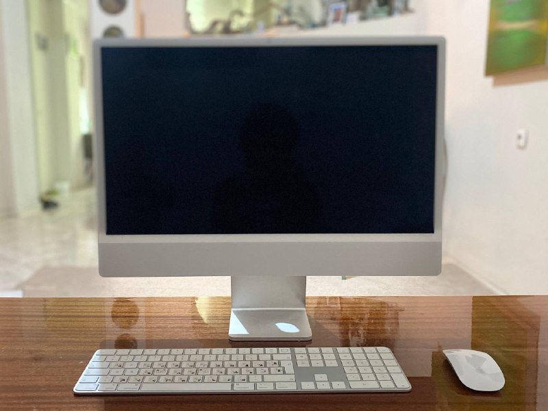 iMac 24 дюйма 8Гб 512Гб