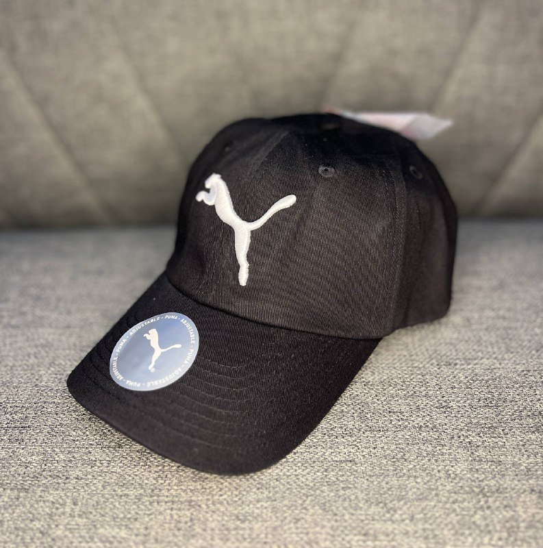 Кепка Puma, джинсы Pull&Bear с змеиным принтом 2