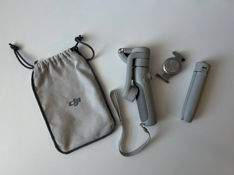 Стабилизатор для телефона DJI Osmo Mobile 4