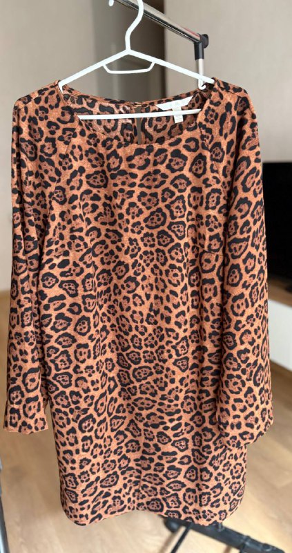 Платье лео, джинсовое платье, трёхцветное, атласное платье, платье H&M 6