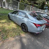 Hyundai Elantra 2022 3