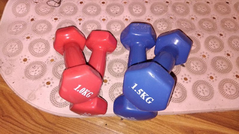 Перчатки бокс, перчатки ММА, шлемы бокс, гантели