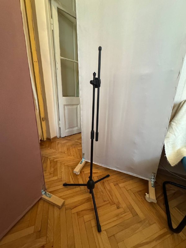 Стойка для микрофона, микрофон Shure PG58, гитарная стойка