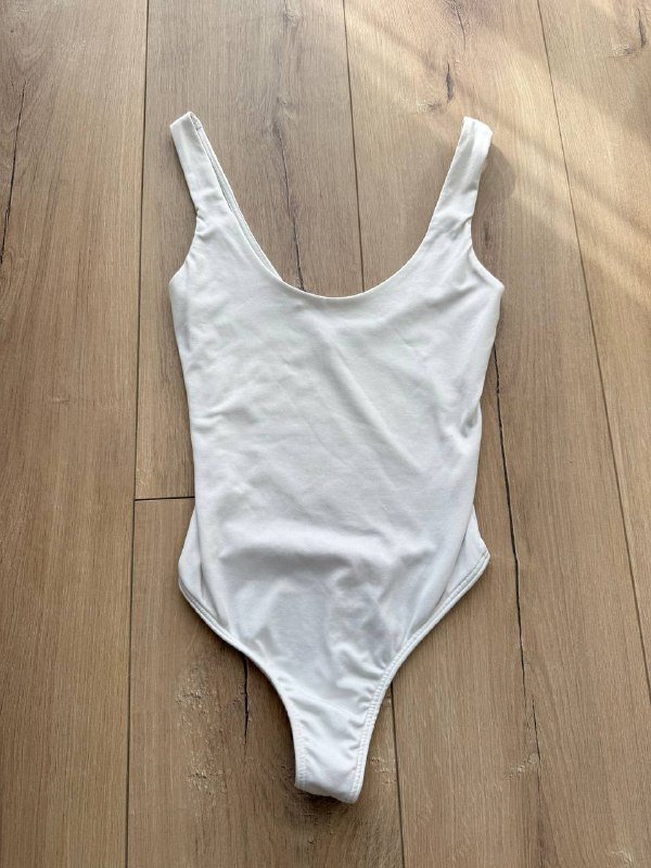 Юбка/шорты Zara, Водолазка, Корсет Zara, Топ Zara, Юбка/шорты, Боди, Сапожки Celine, Цепочка, Браслеты guess 6