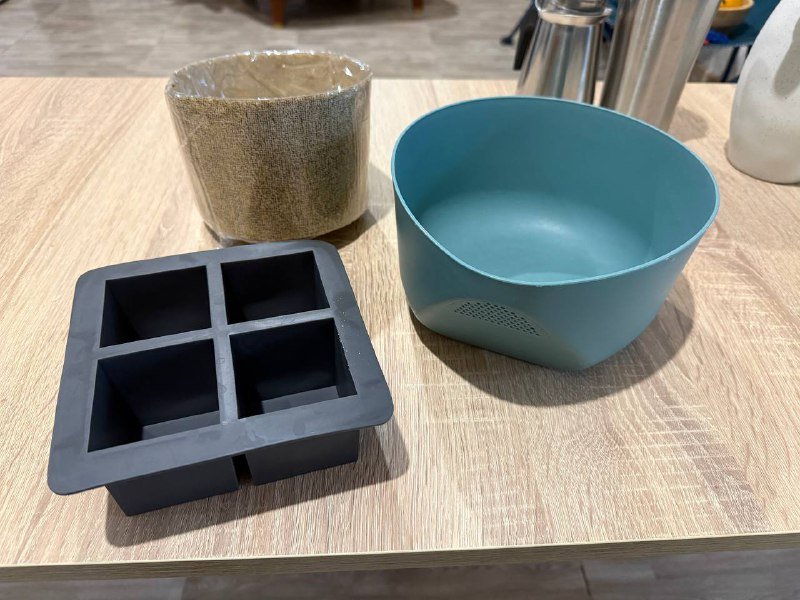 Стеклянная ваза, керамический кувшин, флакон, кофеварка, термостакан, формы для льда и запекания 3